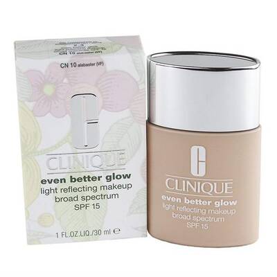 Clinique Even Better Glow Makeup SPF15 10 Alabaster Fondöten - 3